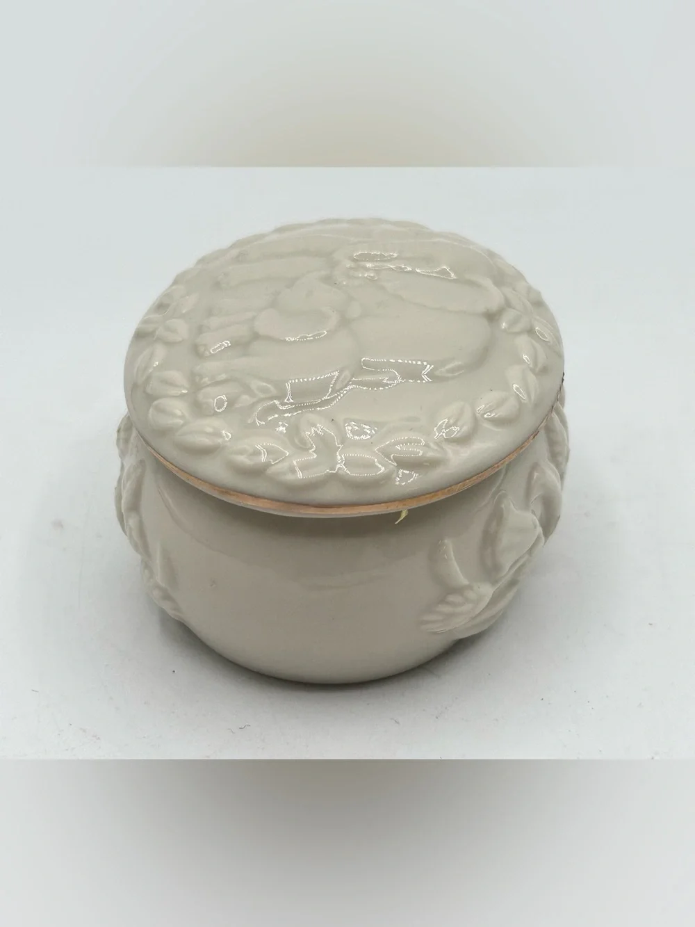 Lenox Tender Love Keepsake Box Elephants Raised Embossed Pattern Ceramic Ivory
